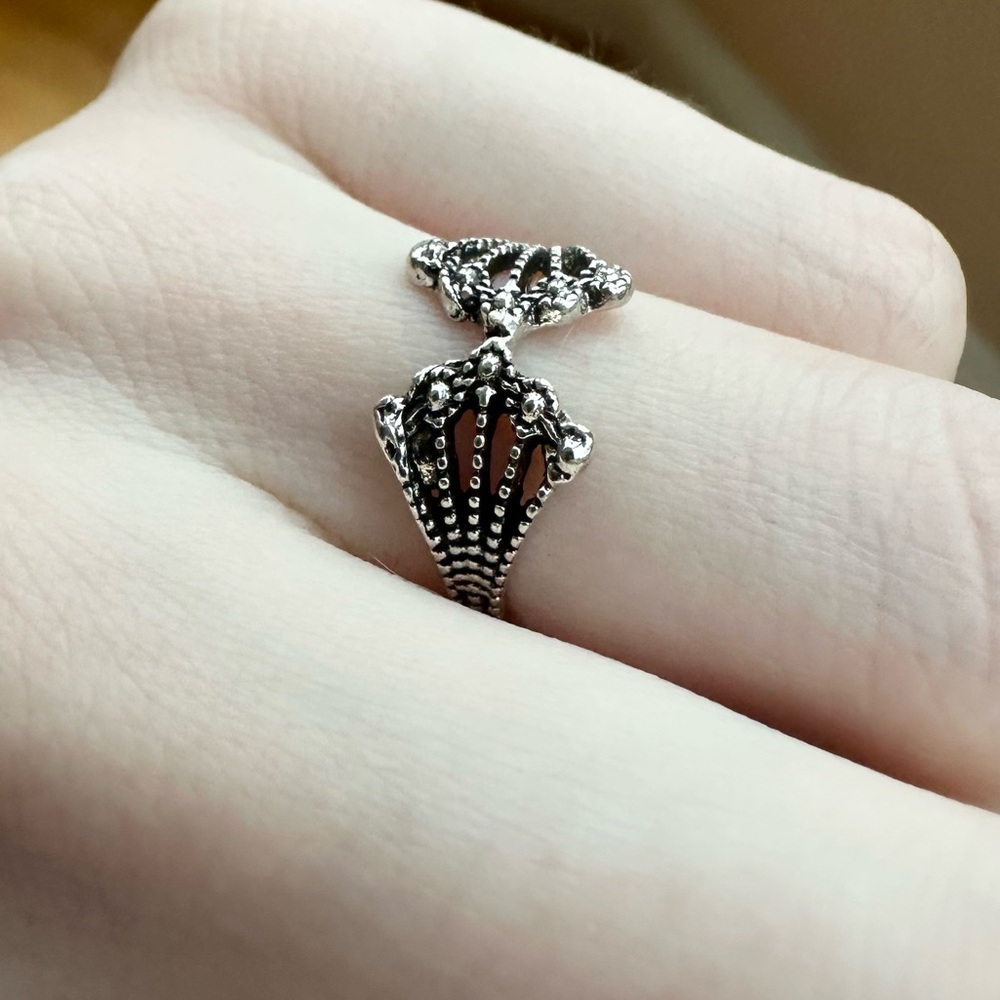 🚨 3 for $15 🚨 Art Nouveau Winged Silver Tone Ring